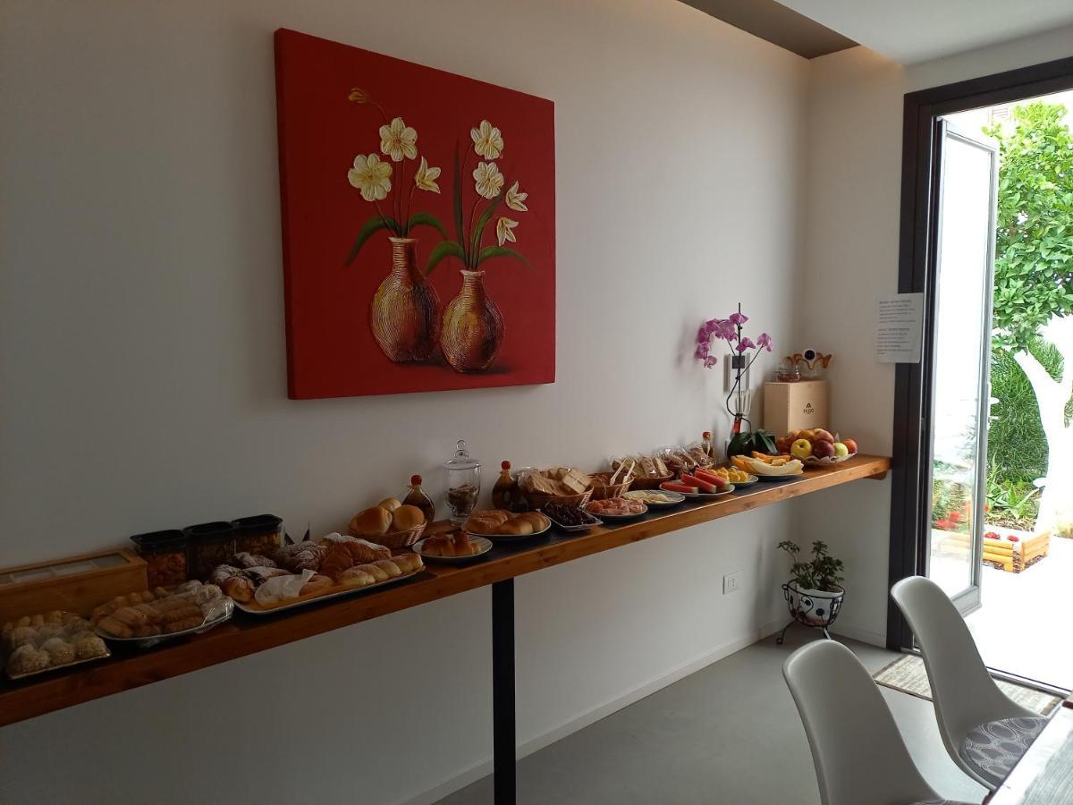 산비토로카포 Patio 101 "Exclusive" B&B 외부 사진