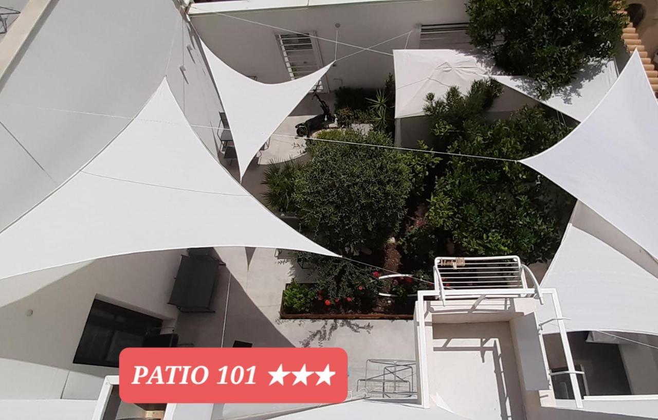 산비토로카포 Patio 101 "Exclusive" B&B 외부 사진