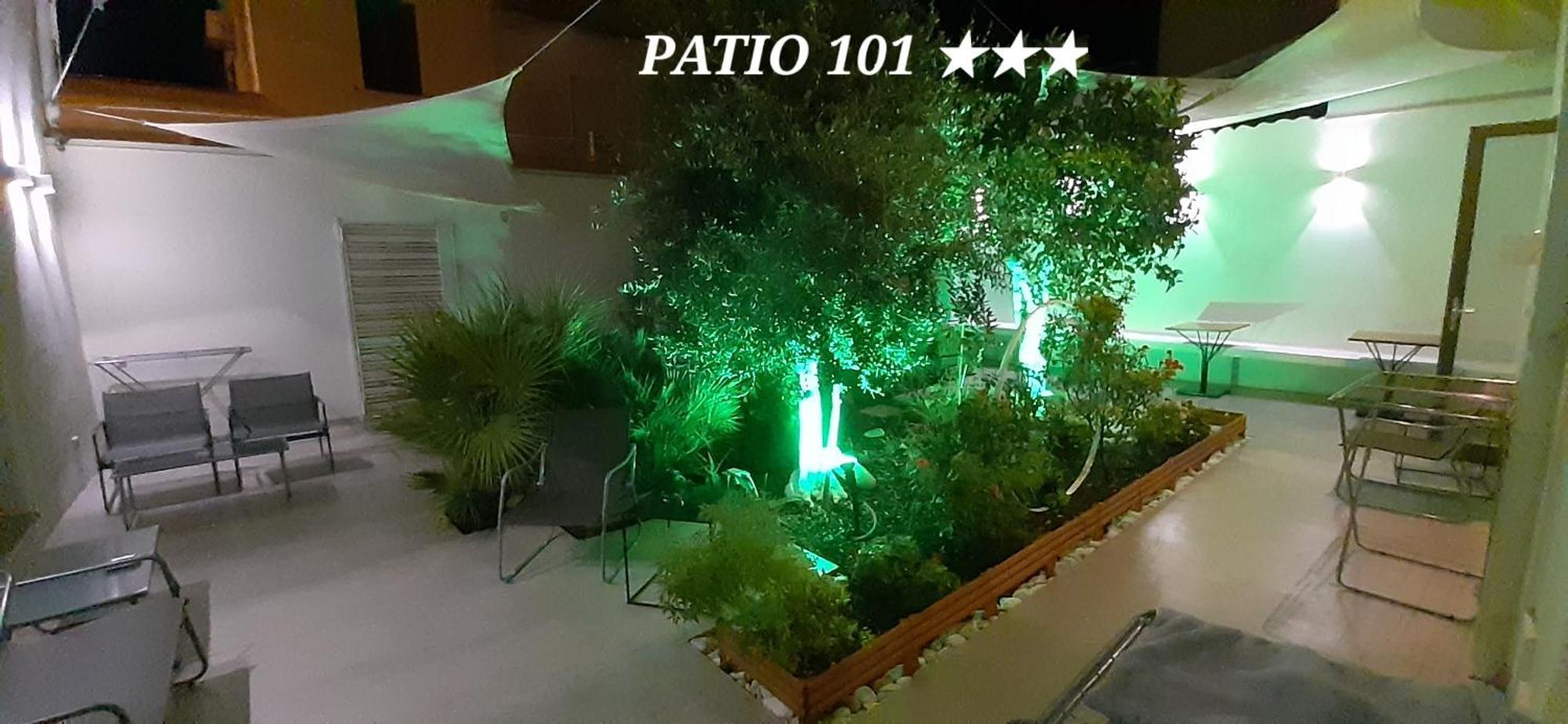 산비토로카포 Patio 101 "Exclusive" B&B 외부 사진