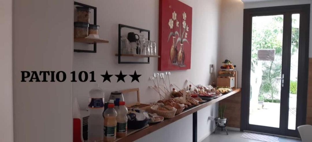 산비토로카포 Patio 101 "Exclusive" B&B 외부 사진